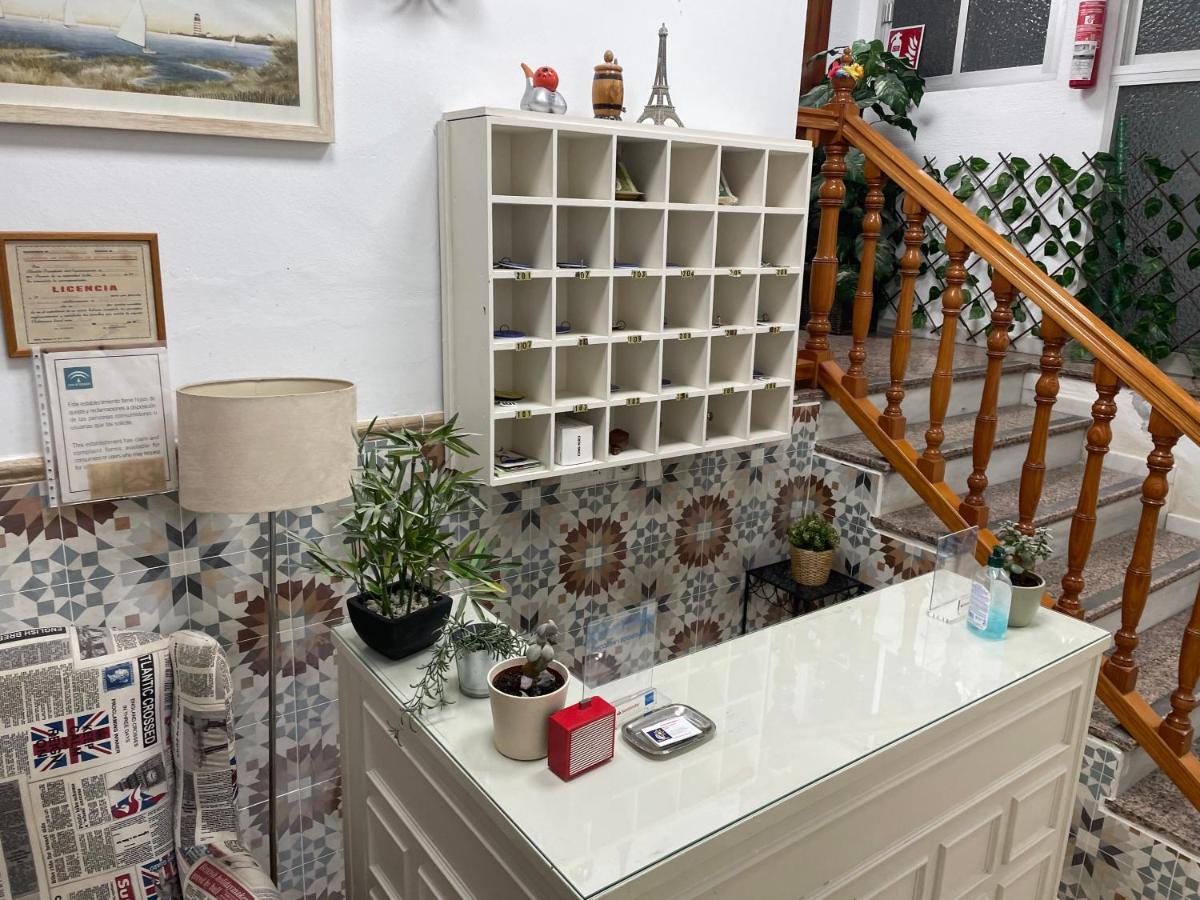 Hostal Mediterraneo Torre Del Mar Zewnętrze zdjęcie