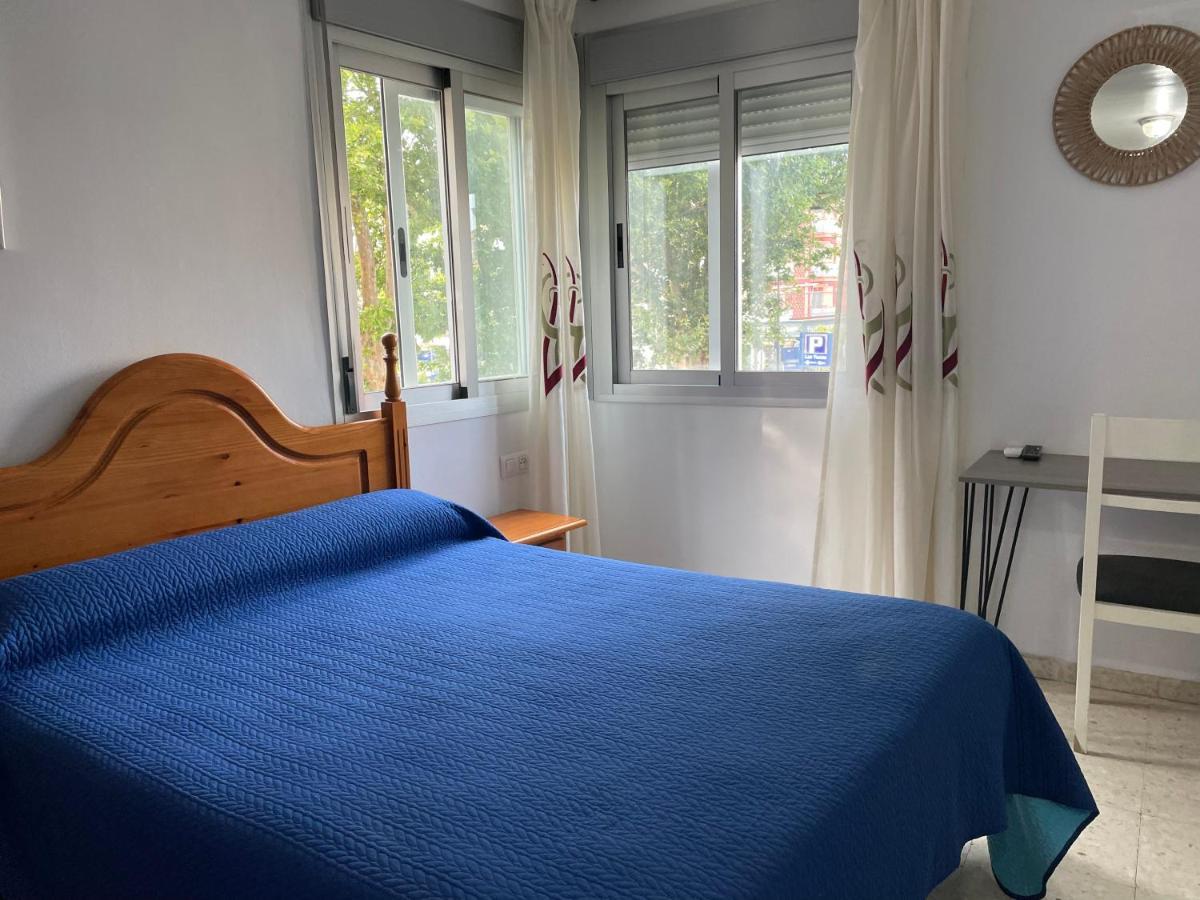 Hostal Mediterraneo Torre Del Mar Zewnętrze zdjęcie