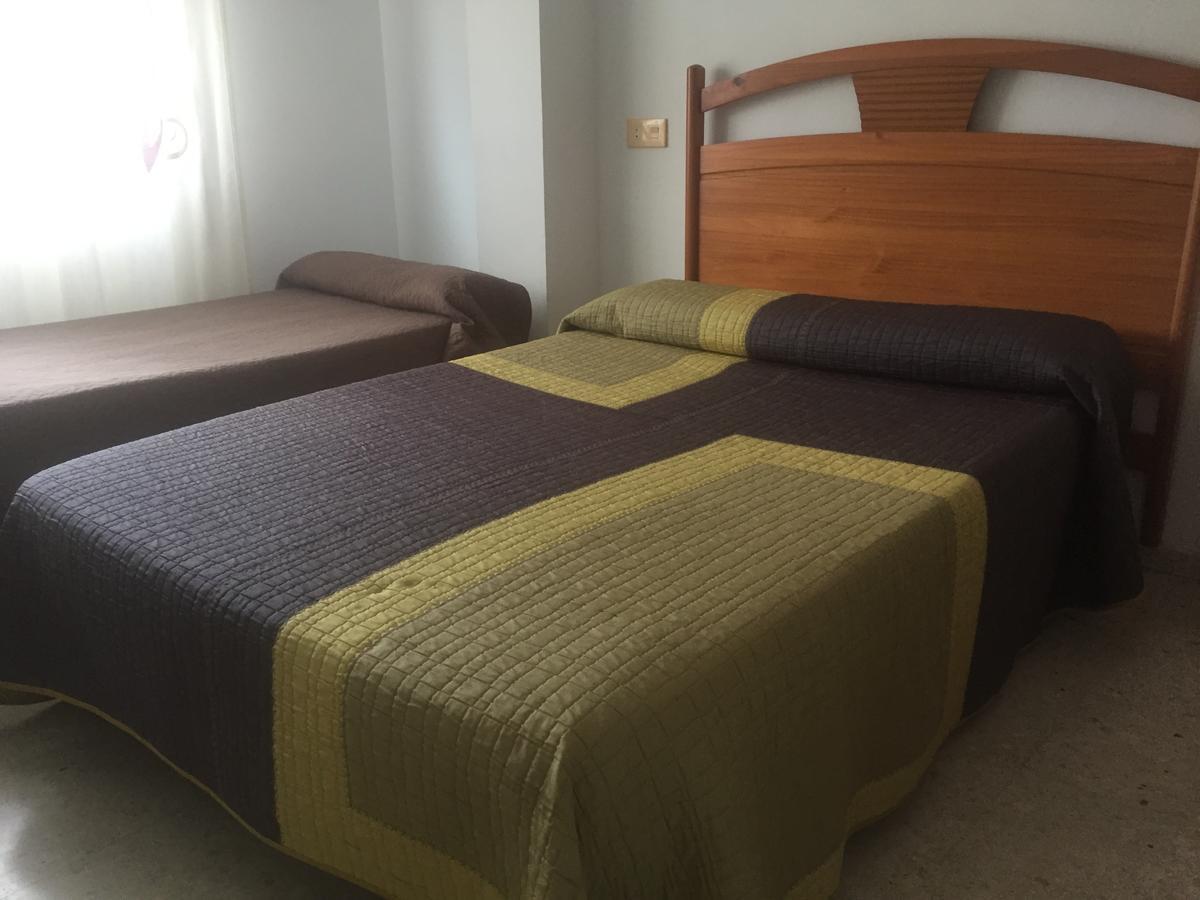 Hostal Mediterraneo Torre Del Mar Zewnętrze zdjęcie