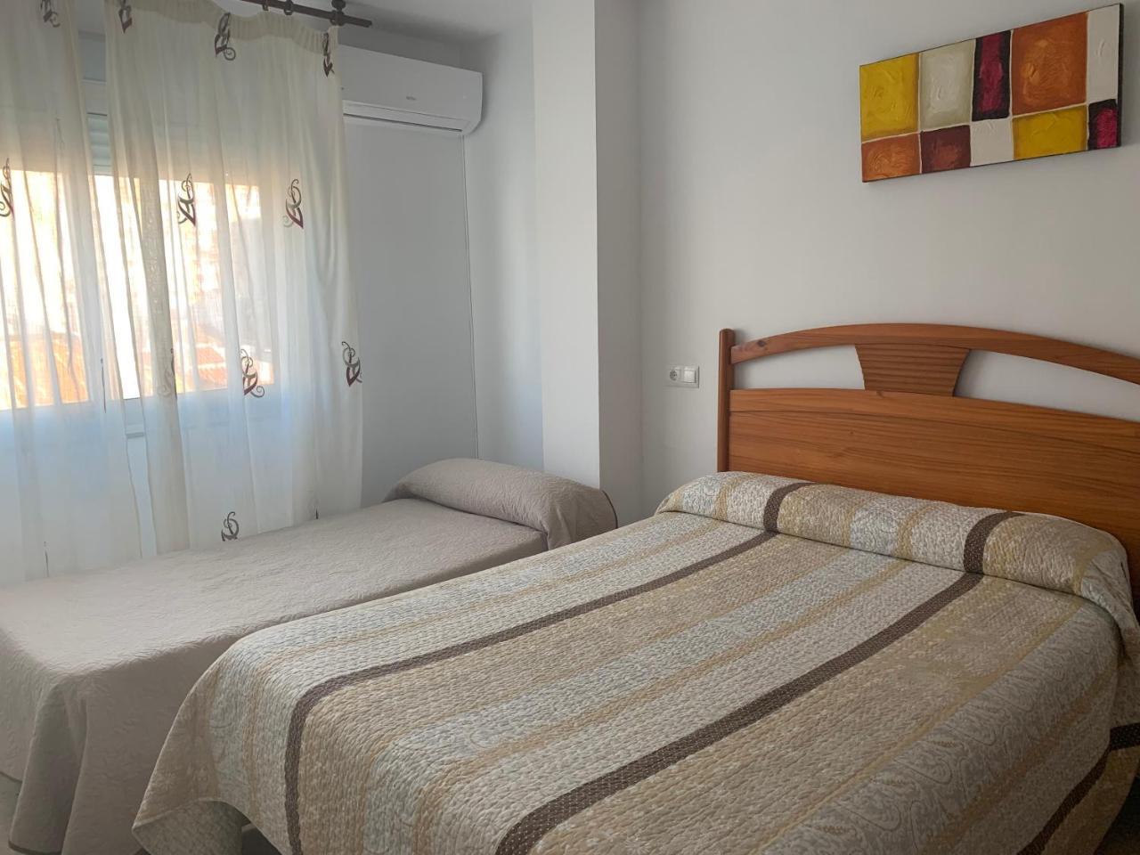 Hostal Mediterraneo Torre Del Mar Zewnętrze zdjęcie