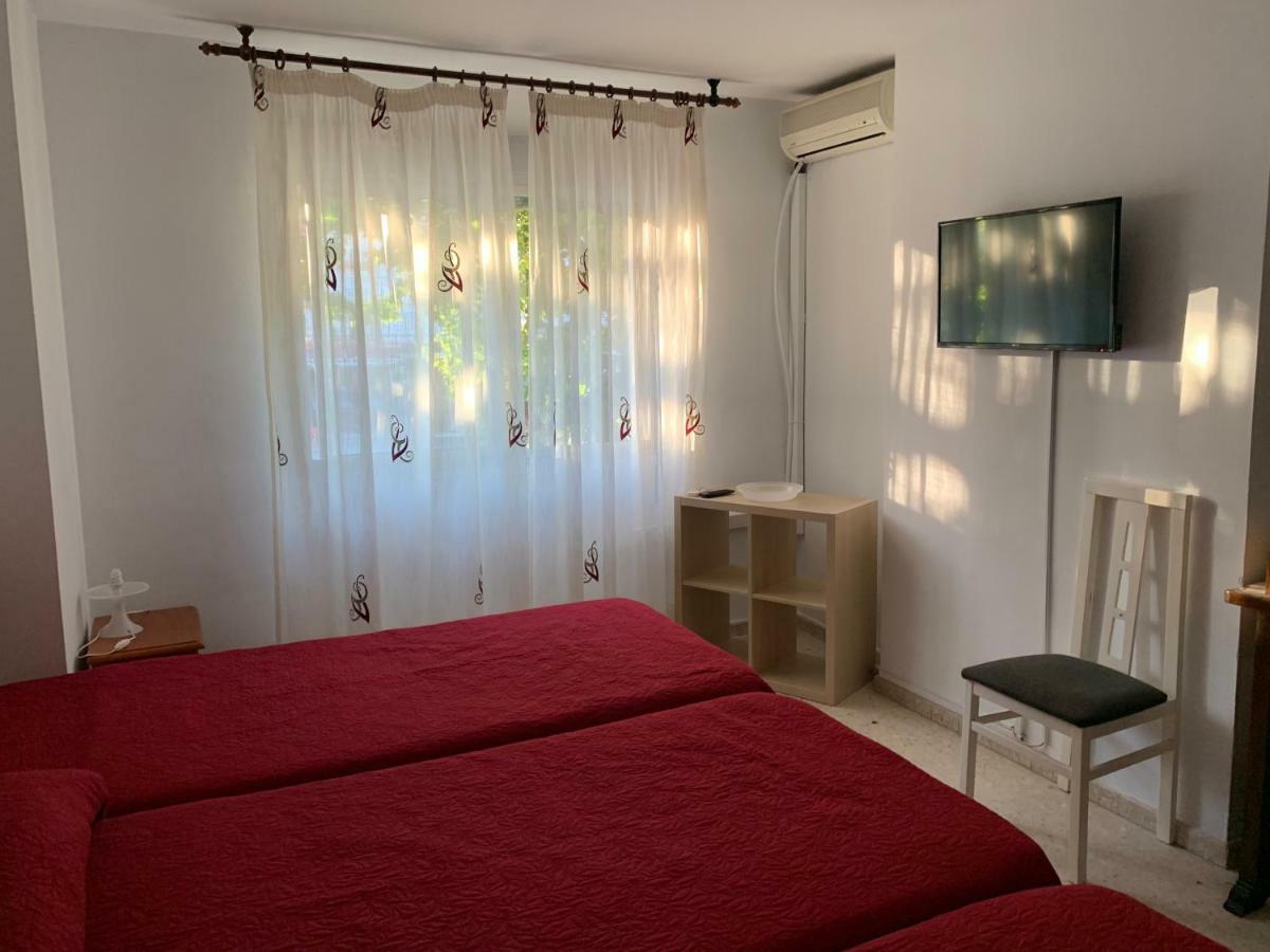 Hostal Mediterraneo Torre Del Mar Zewnętrze zdjęcie