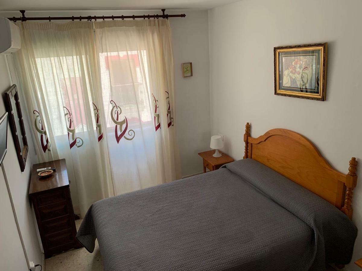 Hostal Mediterraneo Torre Del Mar Zewnętrze zdjęcie